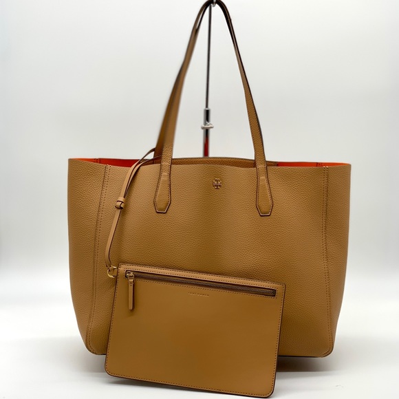 Tory Burch Handbags - Tory Burch Blake Tote
